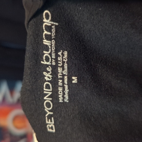 Beyond Yoga Beyond The Bump Maternity Leggings Capri Length Women's Size M - Picture 3 of 4